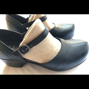 Dansko Sally Black Mary Jane Clogs Size 41